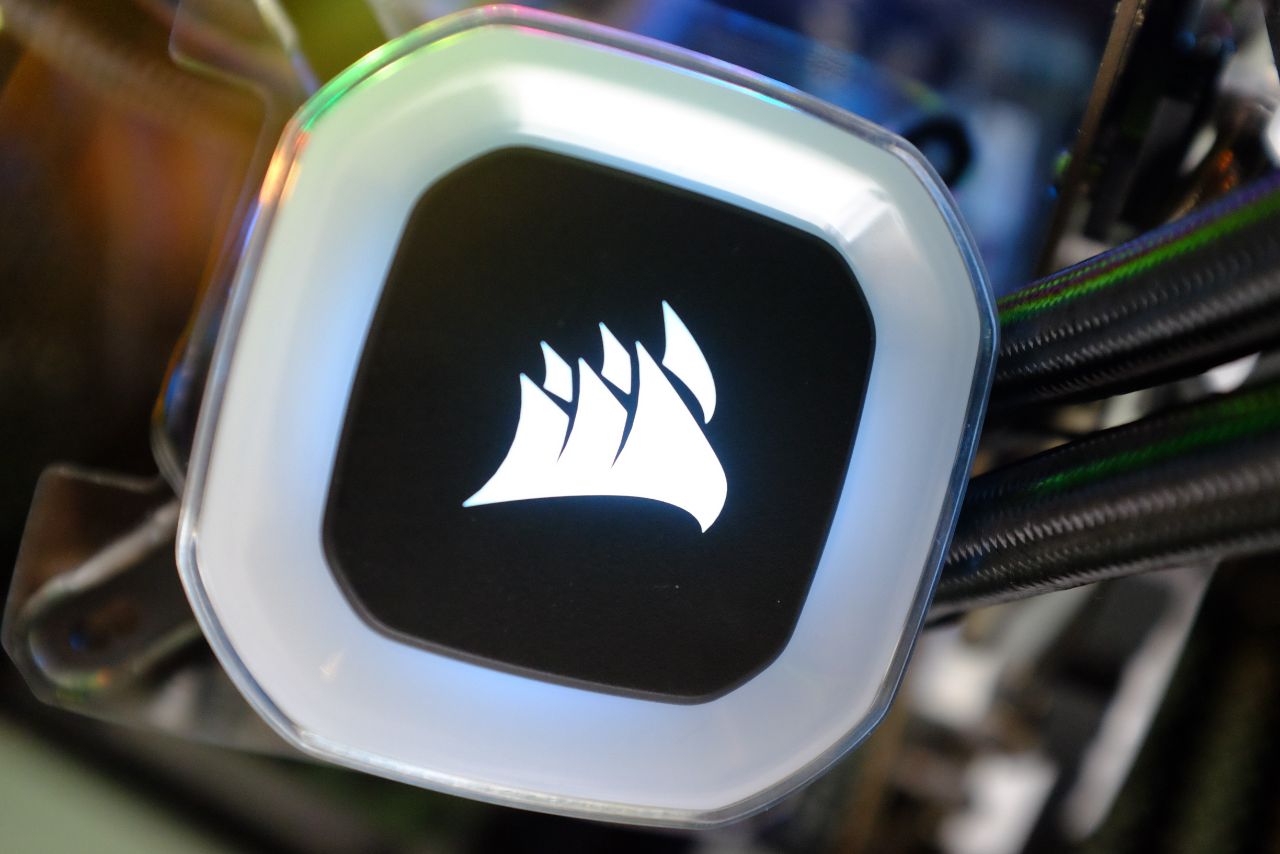 CORSAIR H150 RGB 360mm Liquid Cooler - Đánh Giá Nhanh