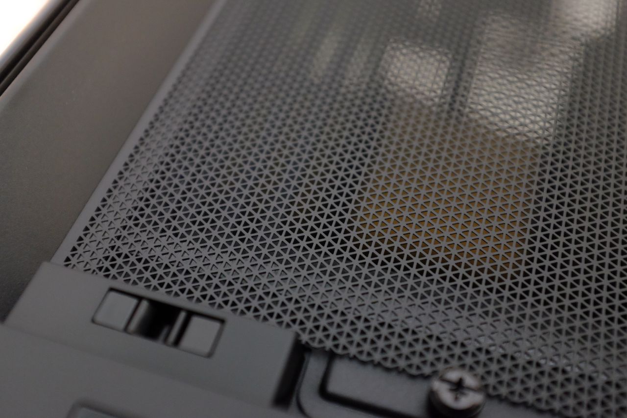 Corsair 7000D Airflow Tower Gaming Case - Đánh Giá Nhanh