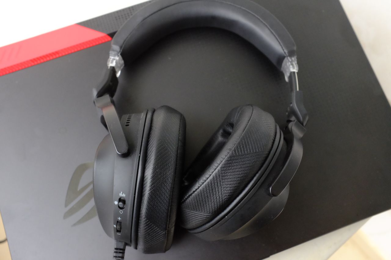 ASUS ROG Delta S - Đánh Giá Gaming Gear