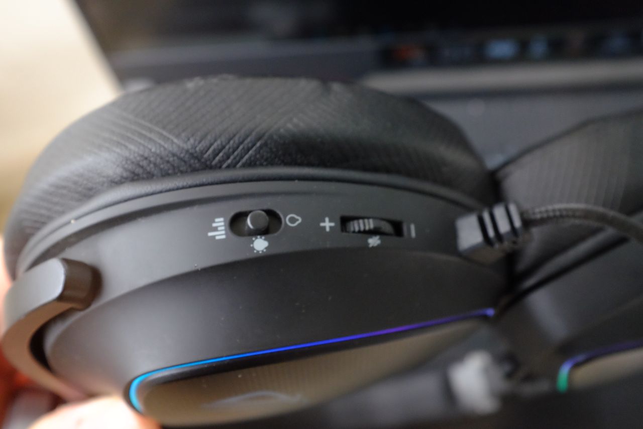 ASUS ROG Delta S - Đánh Giá Gaming Gear