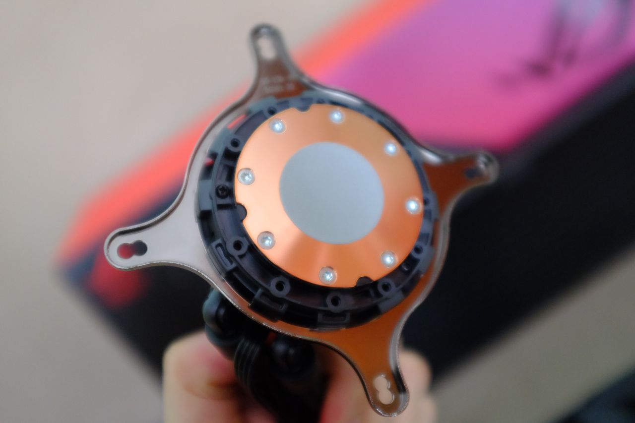 ASUS ROG Strix LCII 360 - Đánh Giá Nhanh
