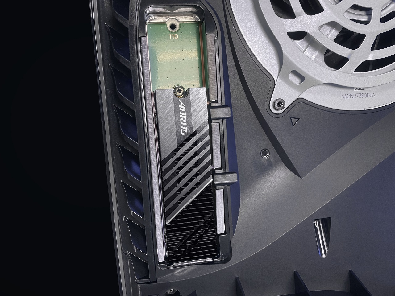 AORUS Gen4 7000s mở khóa các tiện ích mở rộng PS5 - Tin Gaming Gear