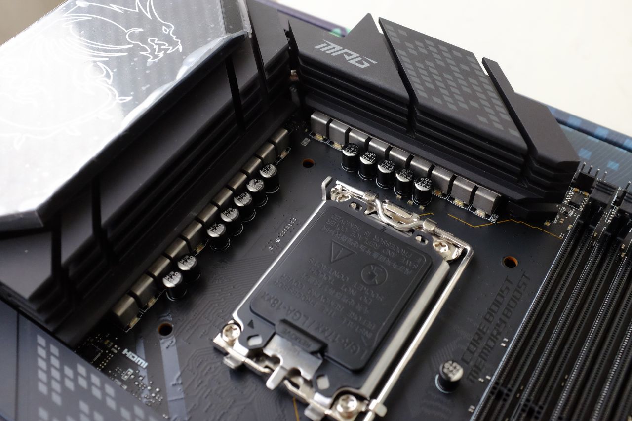 MSI MPG Z690 Carbon Wifi - Đánh Giá Nhanh