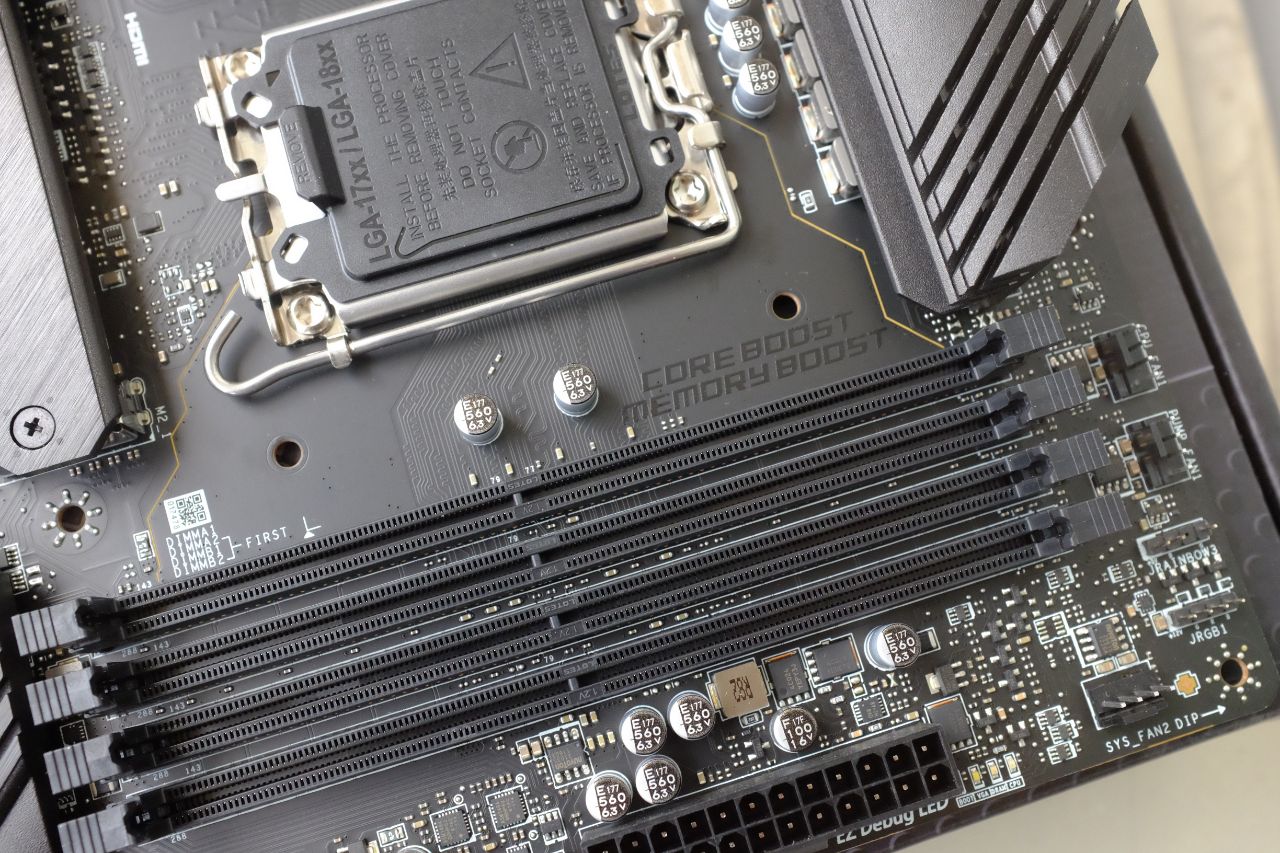 MSI MAG Z690 Tomahawk Wifi DDR4 - Đánh Giá Nhanh