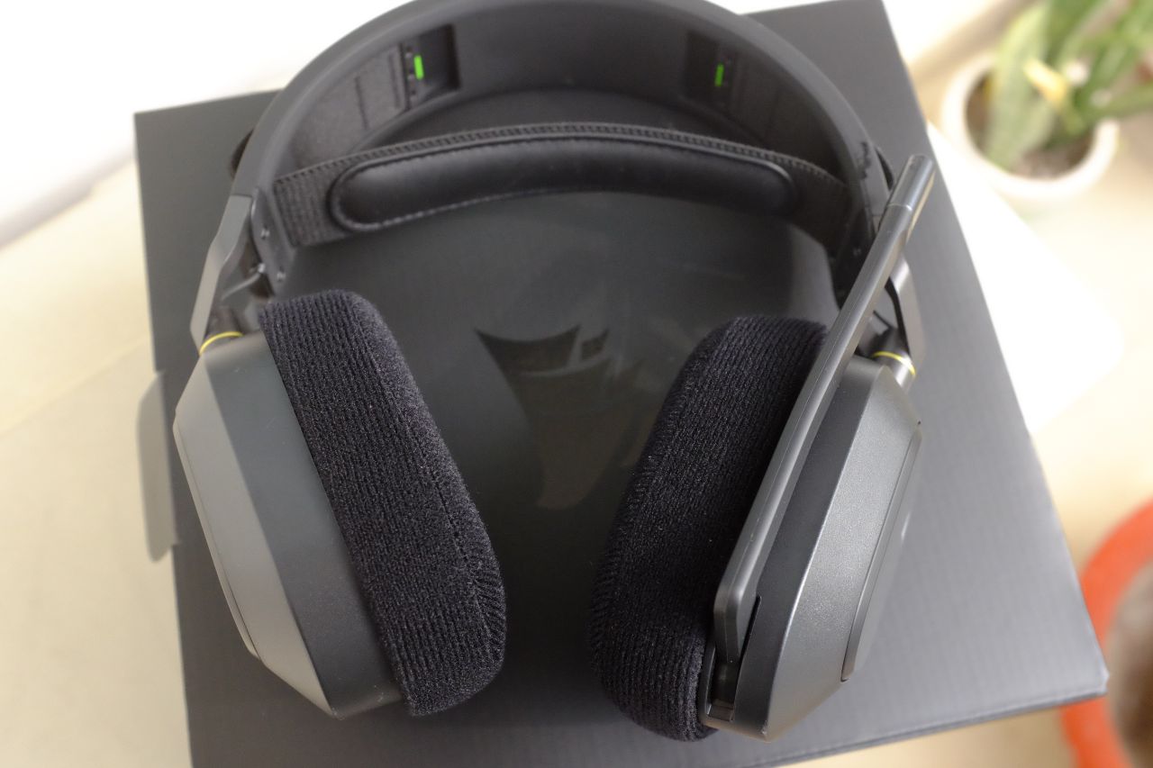 Corsair HS80 RGB Wireless - Đánh Giá Gaming Gear