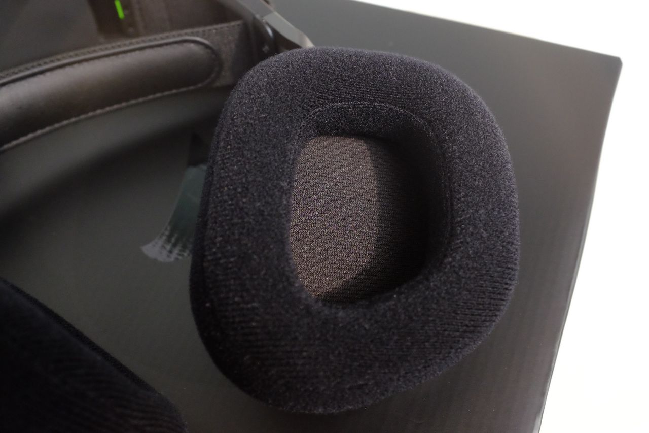 Corsair HS80 RGB Wireless - Đánh Giá Gaming Gear