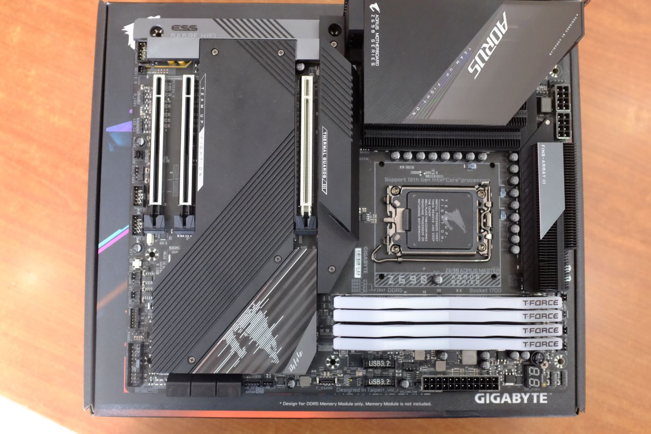 Z690 AORUS Master - Đánh Giá Nhanh