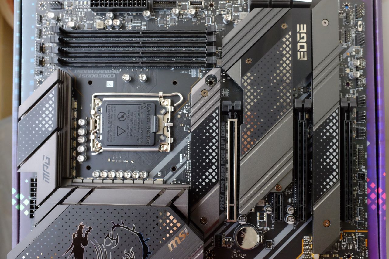 MSI MPG Z690 Edge Wifi DDR4 - Đánh Giá Nhanh