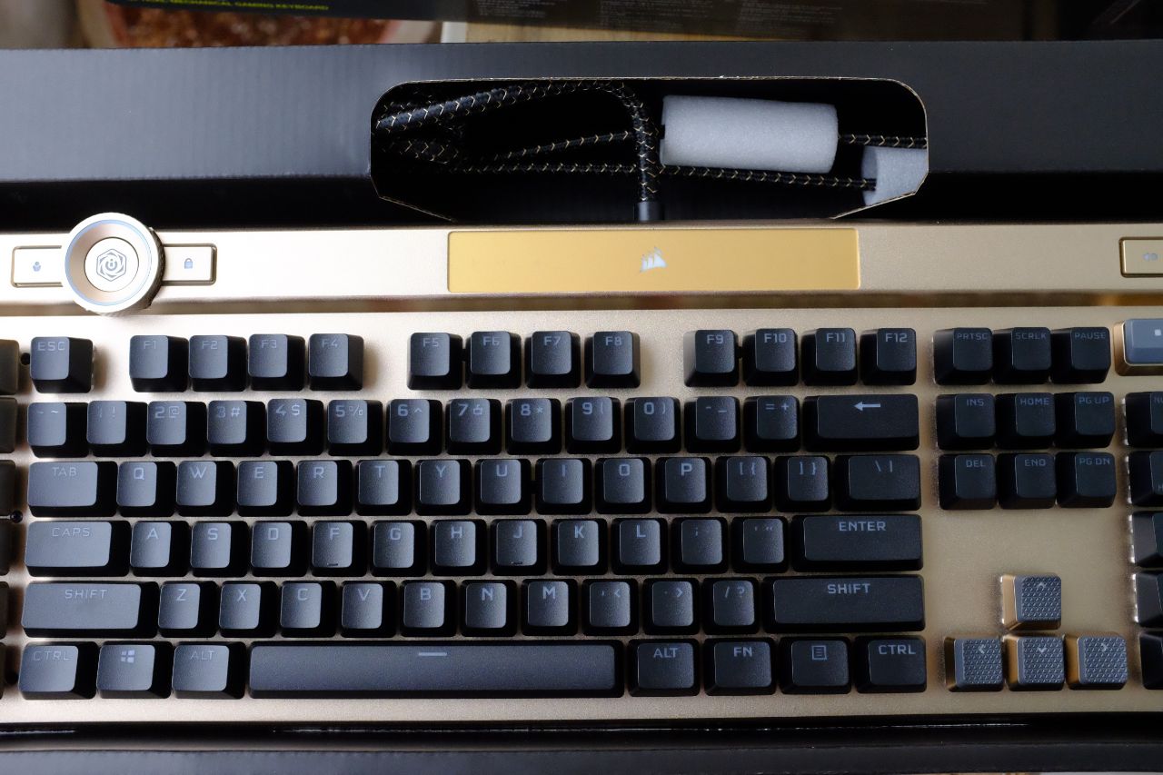 Corsair K100 RGB Midnight Gold - Đánh Giá Nhanh