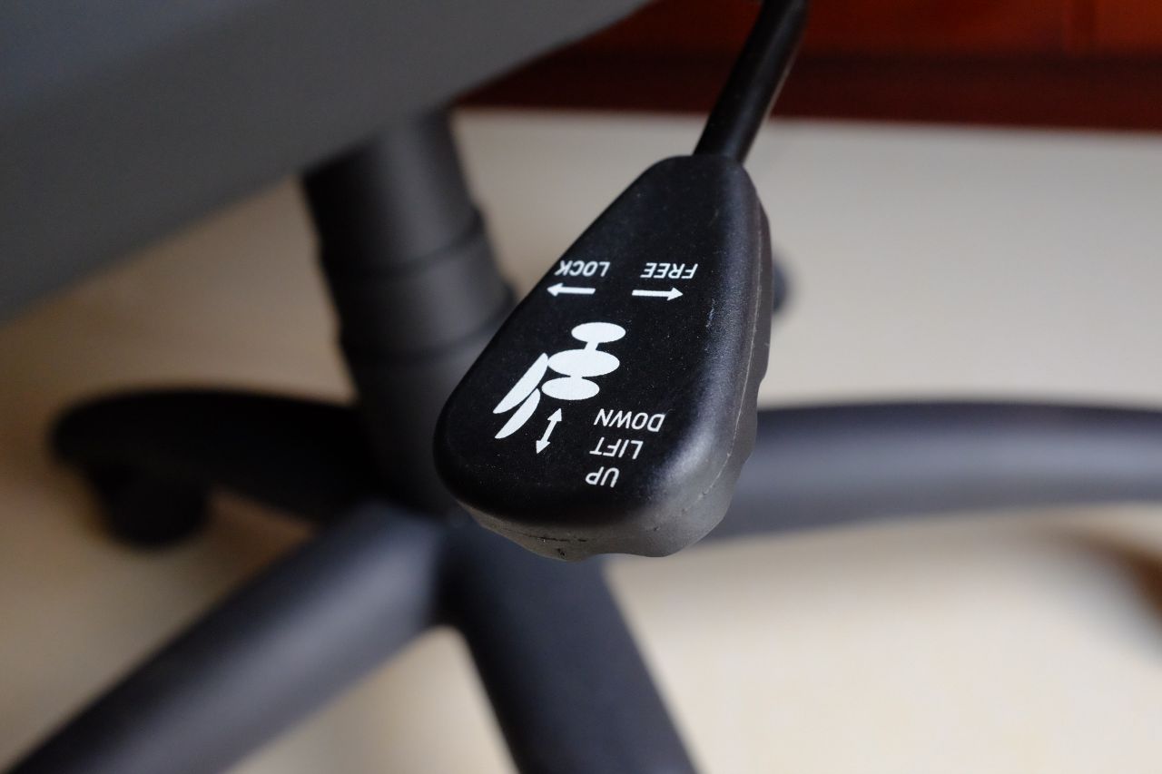 MSI MAG CH130 I Fabric - Đánh Giá Gaming Gear