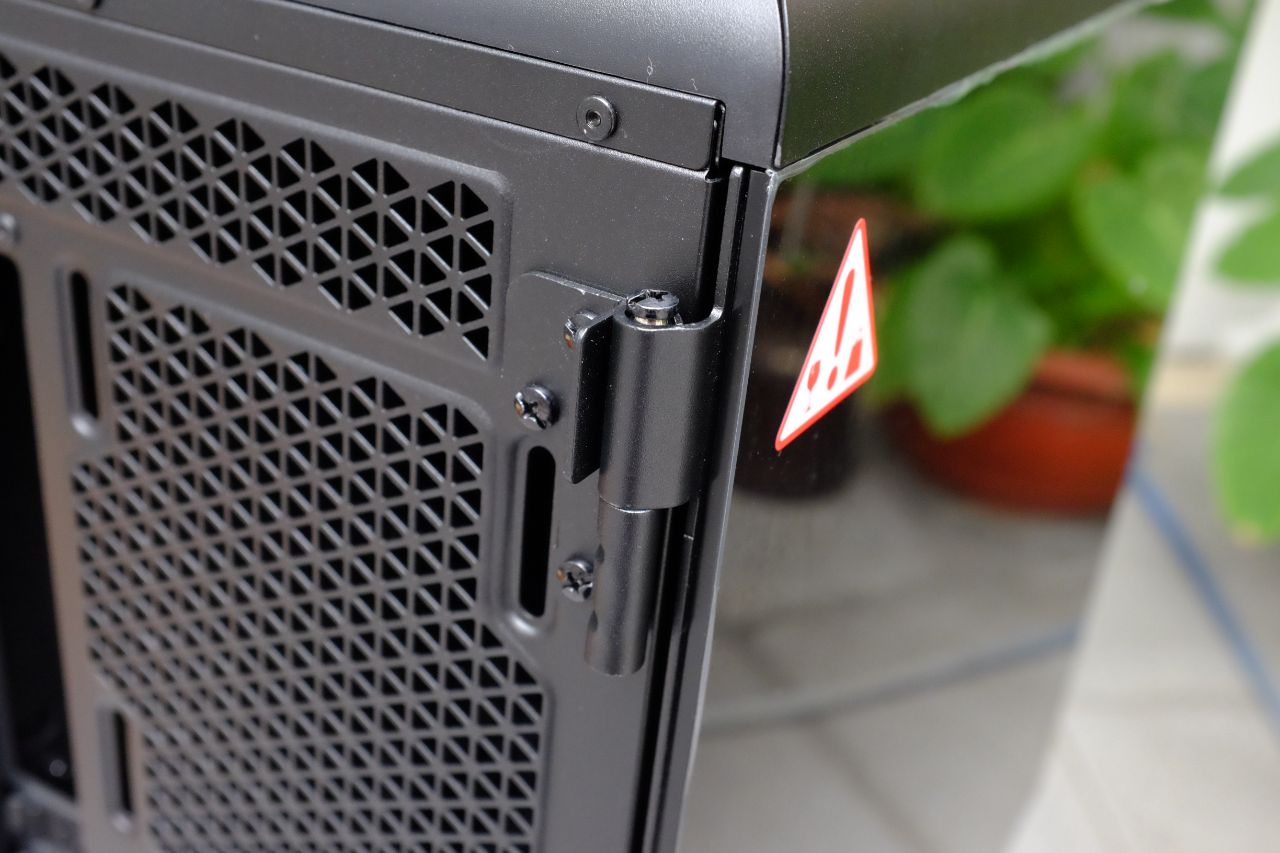 Corsair iCUE 5000T RGB - Đánh Giá Nhanh