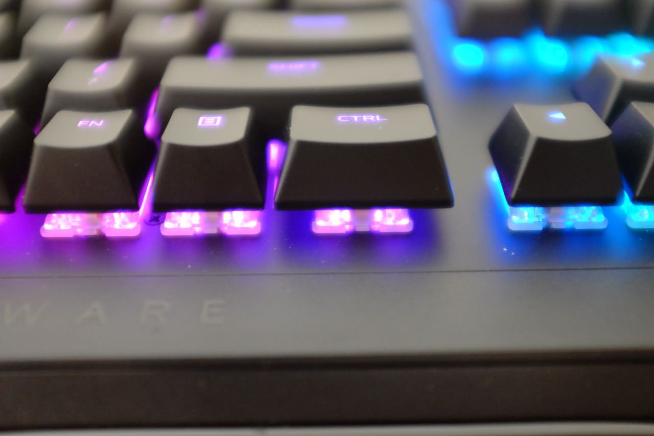 Alienware AW410K - Đánh Giá Gaming Gear