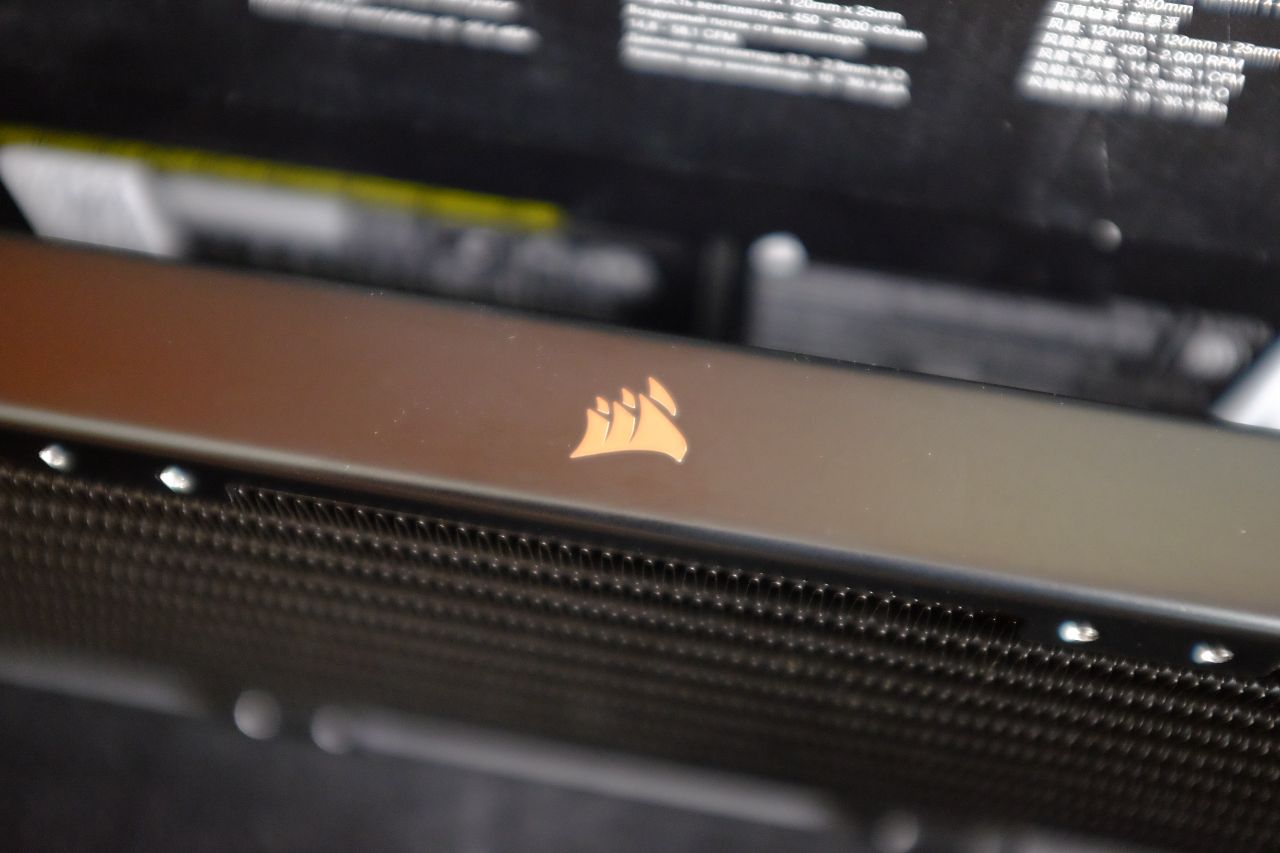 Corsair H150i Elite LCD Display - Đánh Giá Nhanh