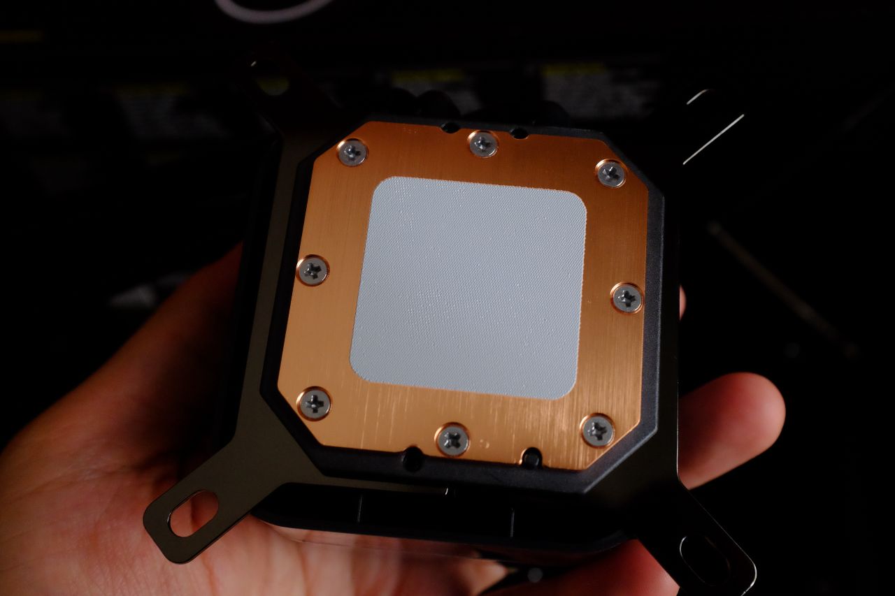 Corsair H150i Elite LCD Display - Đánh Giá Nhanh