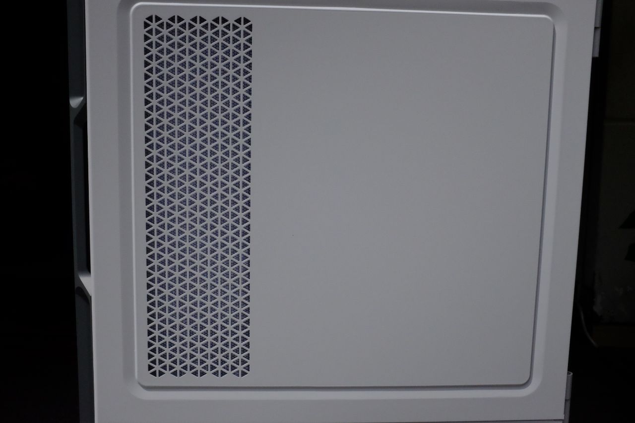 Corsair iCUE 5000T RGB White Edition - Đánh Giá Nhanh