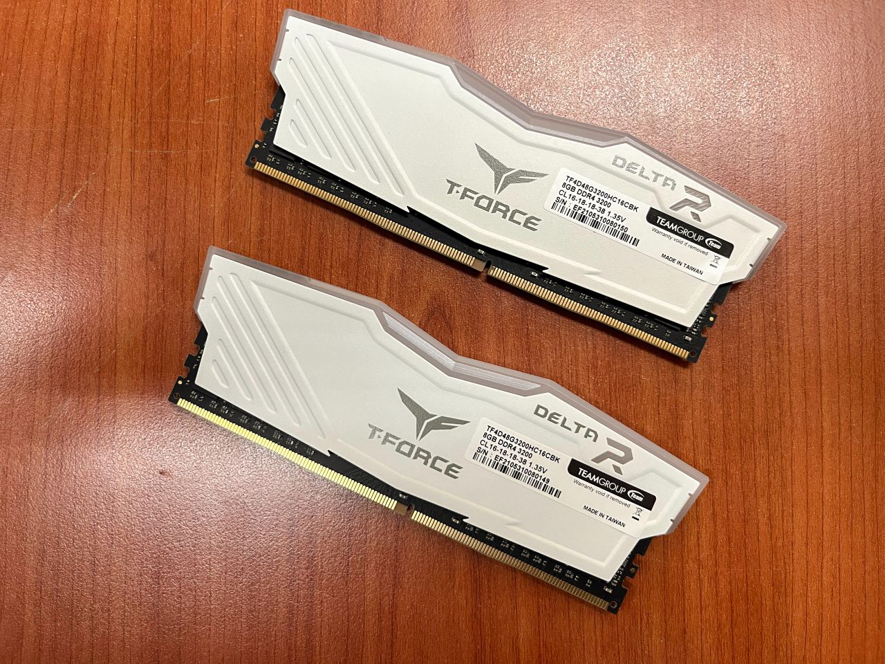 T-Force Delta RGB DDR4 3200MHz - Đánh Giá Nhanh