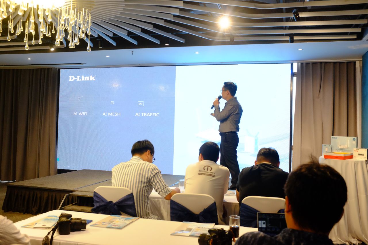 D-LINK công bố Thùy Minh làm nhà phân phối chính thức - Tin Gaming Gear