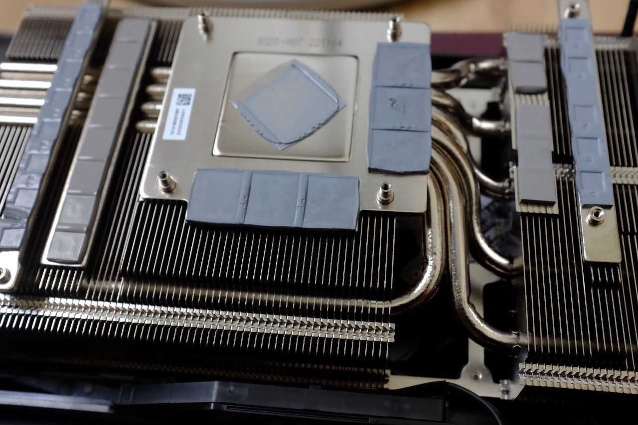 MSI RX 6750 XT Gaming X Trio - Đánh Giá Gaming Gear