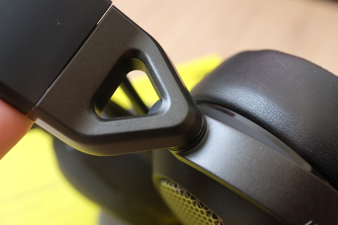 Corsair HS65 Surround - Đánh Giá Gaming Gear