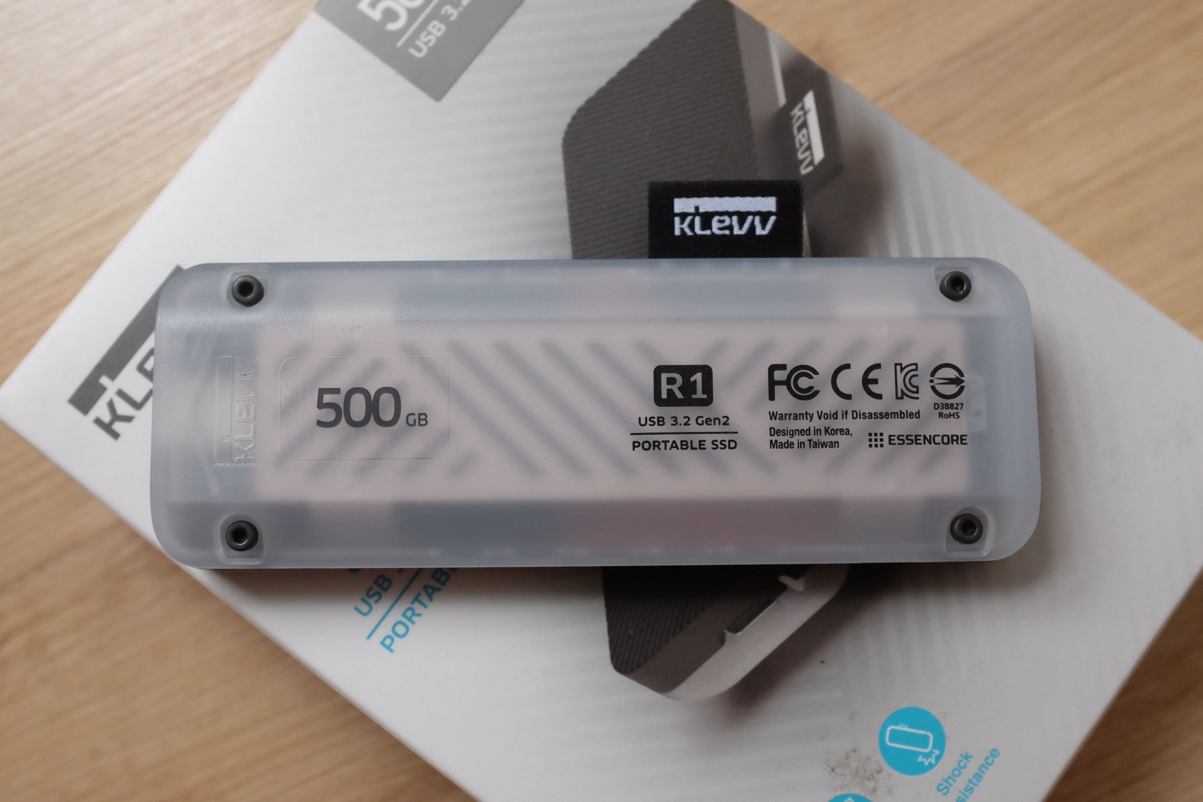KLEVV R1 Portable - Đánh Giá Gaming Gear