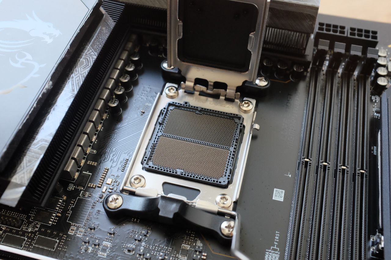 MSI MEG X670E ACE - Đánh Giá Gaming Gear