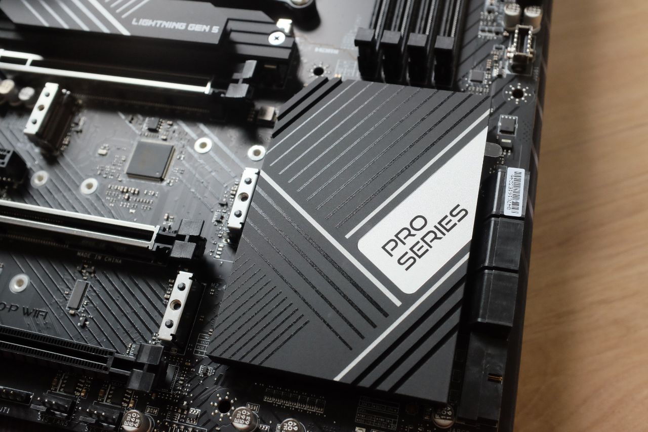 MSI Pro X670-P Wifi - Đánh Giá Nhanh