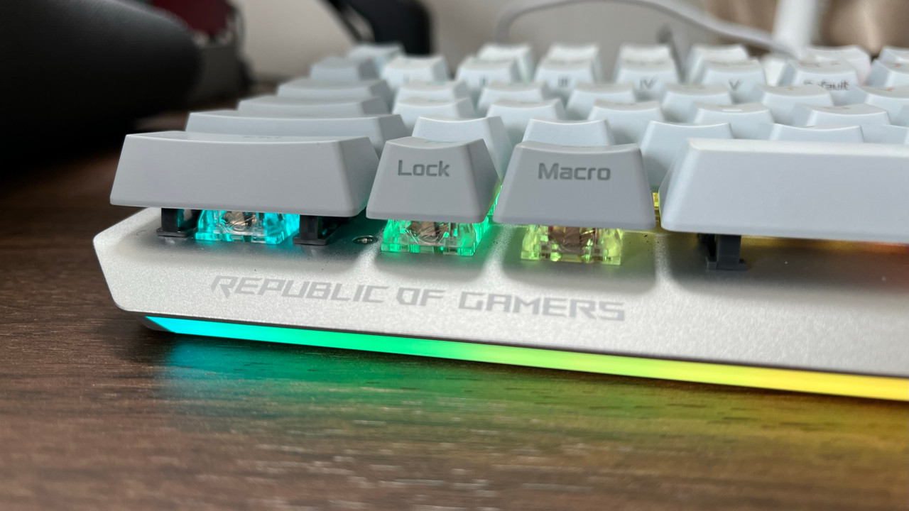 ROG Strix Scope NX TKL Moonlight White