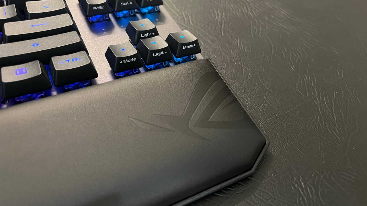 Kê tay của ROG Strix Scope RX TKL Wireless Deluxe