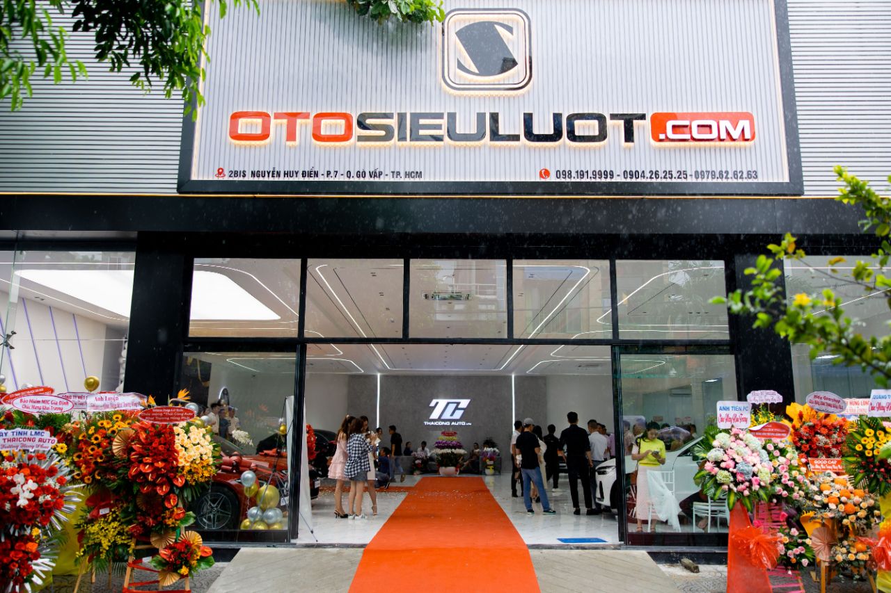 Thái Công Auto khai trương Showroom OTOSIEULUOT.COM - Sự Kiện
