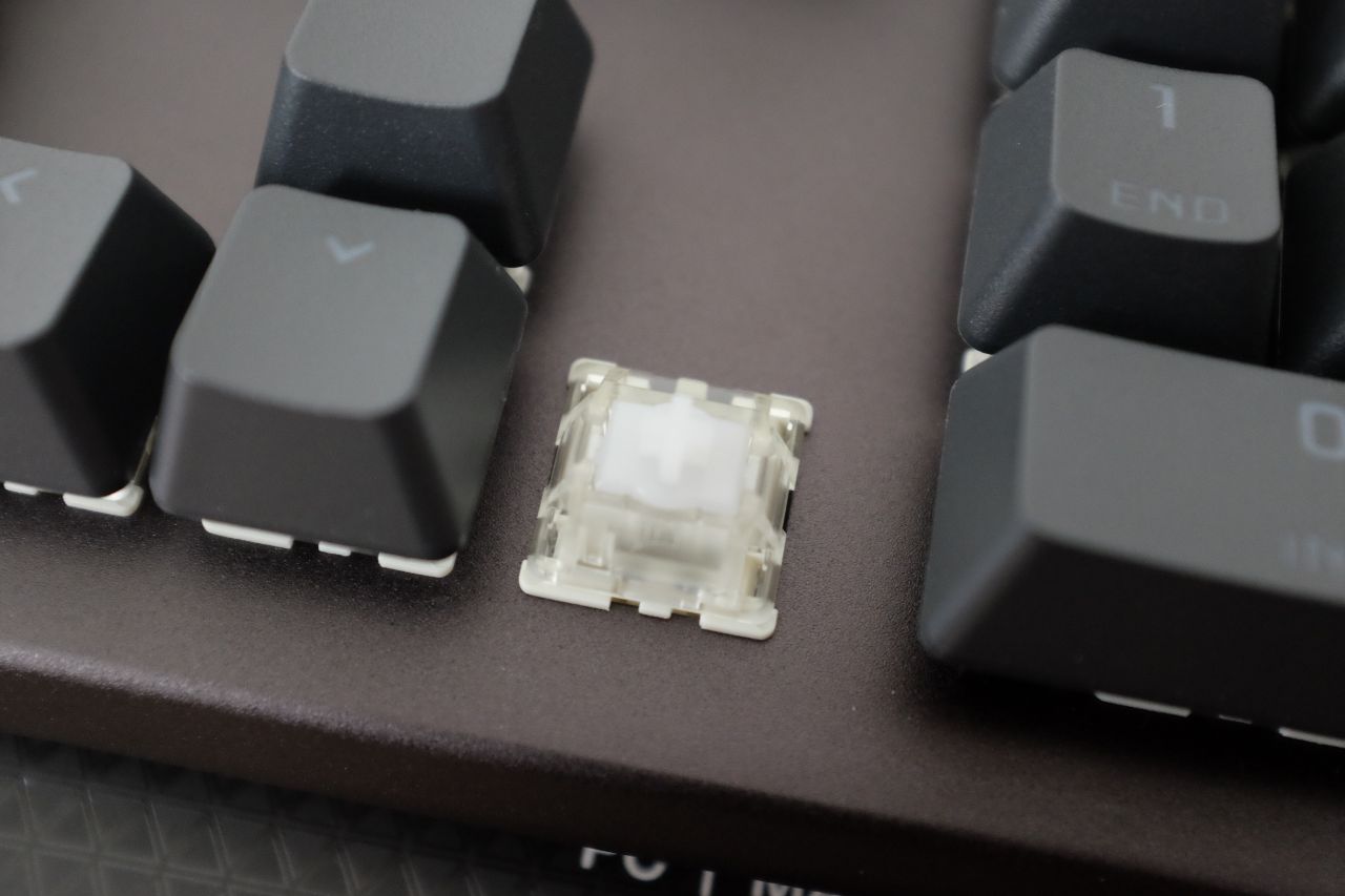 Corsair K70 Max - Đánh Giá Gaming Gear