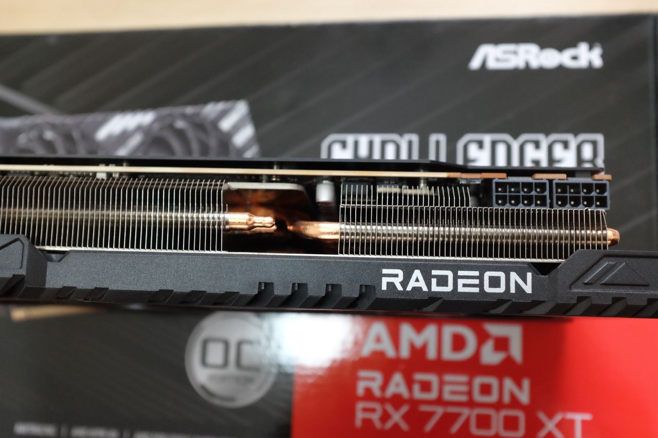 AMD RX 7700 XT - Đánh Giá Gaming Gear