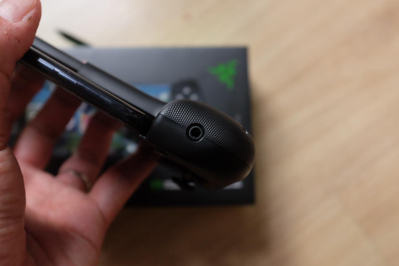 Razer Kishi V2 - Đánh Giá Gaming Gear
