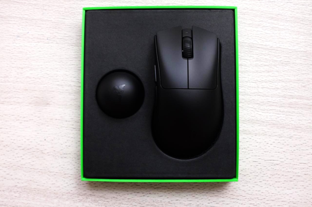 Razer DeathAdder V4 Pro - Đánh Giá Gaming Gear
