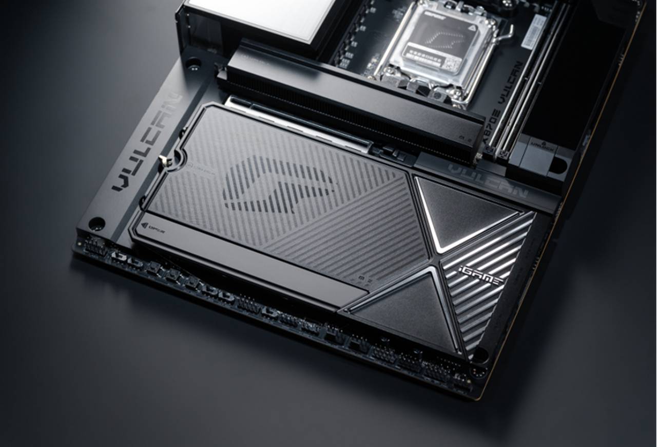 iGame X870E VULCAN OC