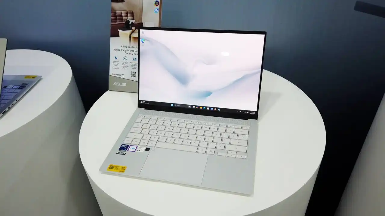 ASUS Zenbook DUO (2026)