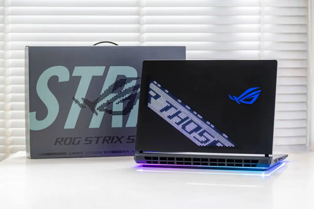 ROG Strix Scar 18